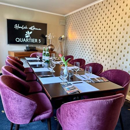 Logis Hotel Quartier 5, Saechsische Schweiz, Mit Restaurant, Cafe & Bar คัวร์ออร์ท กอห์ริช ภายนอก รูปภาพ
