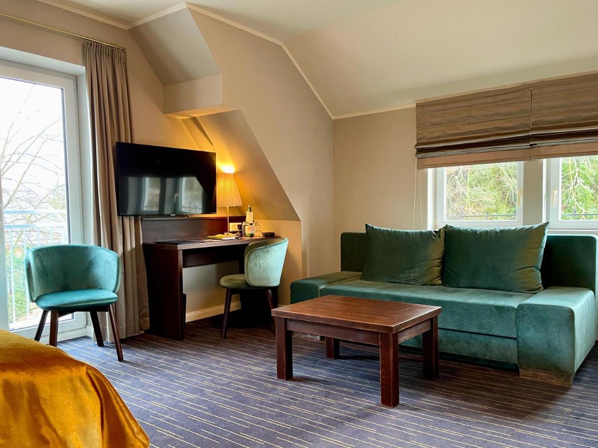 Logis Hotel Quartier 5, Saechsische Schweiz, Mit Restaurant, Cafe & Bar คัวร์ออร์ท กอห์ริช ภายนอก รูปภาพ