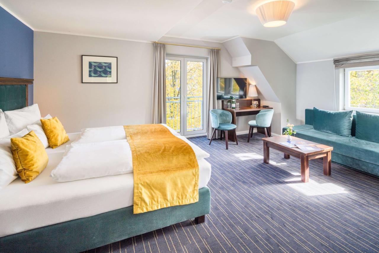 Logis Hotel Quartier 5, Saechsische Schweiz, Mit Restaurant, Cafe & Bar คัวร์ออร์ท กอห์ริช ภายนอก รูปภาพ